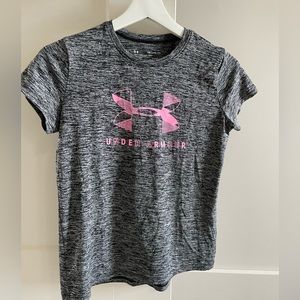 Kids under armour athletic top